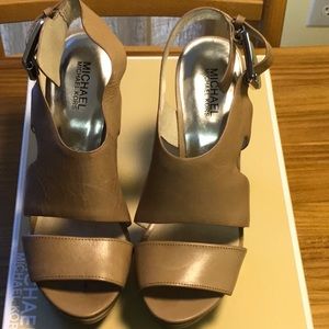 Michael Kors Carla Platform Leather Shoe